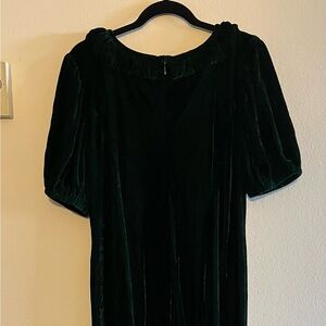 The Pyramid Collection xl green velvet maxi goted whimseygoth/peasant dress.